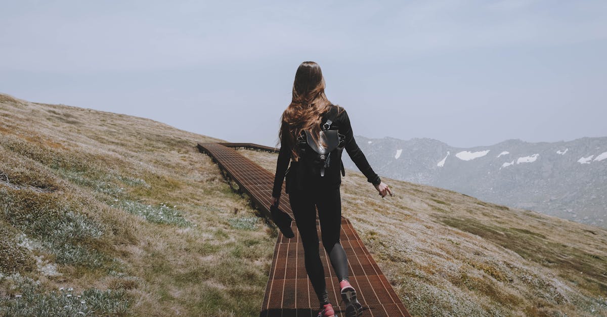 Best Travel Backpacks for Petite Women in 2025