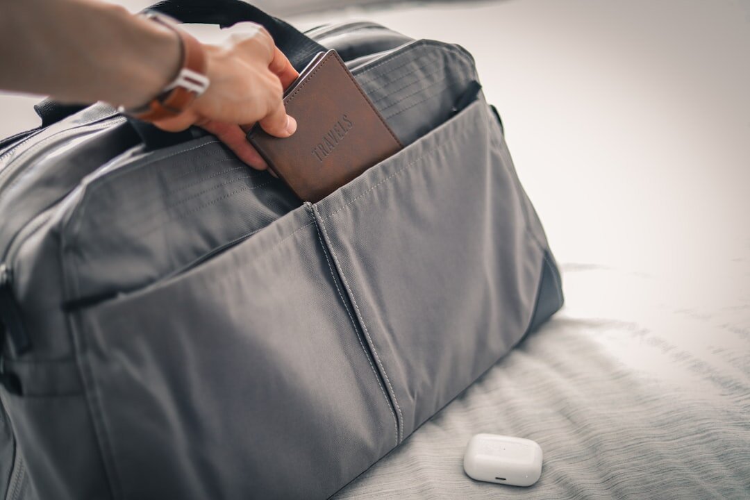 Hard Shell Vs Soft Shell Luggage Complete Comparison